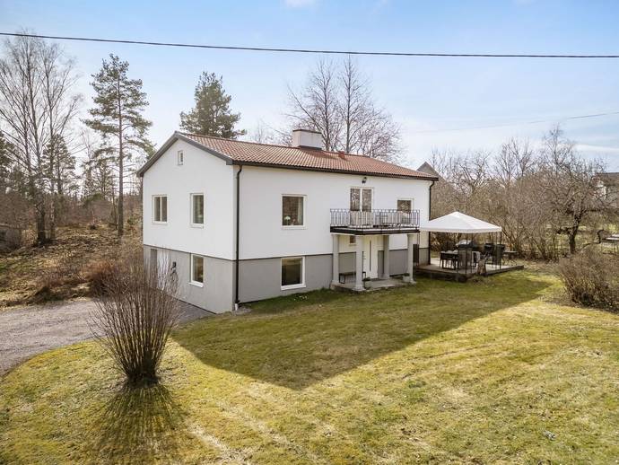 4 rok · 96 m² · Överåsvägen 16