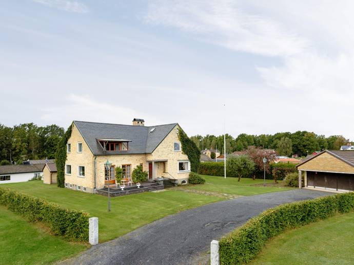 7 rok · 260 m² · Kyrkvägen 8