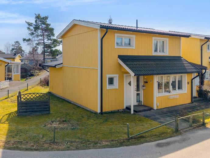 4 rok · 107 m² · Lindhovsvägen 97