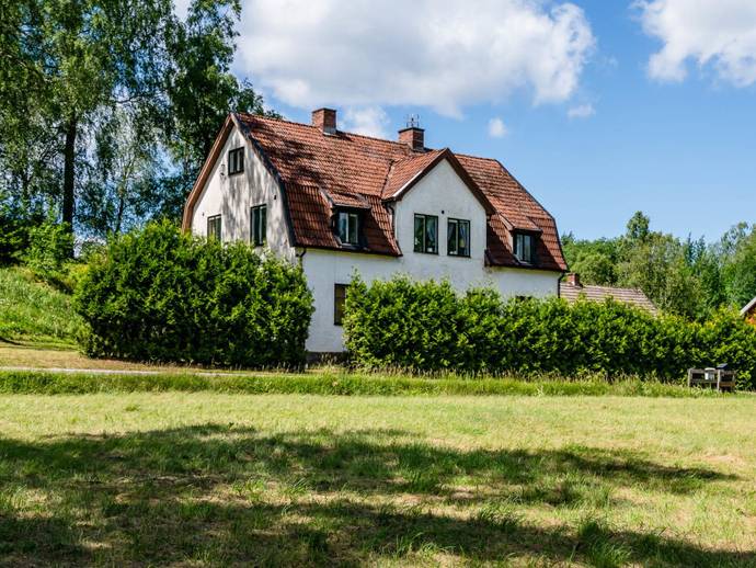 9 rok · 169 m² · Bruntorpsvägen 4