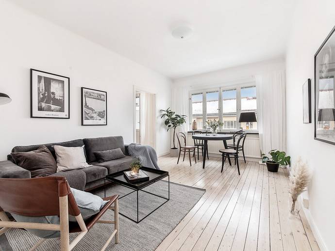 2 rok · 44 m² · Ernst Ahlgrens Väg 5, 3tr