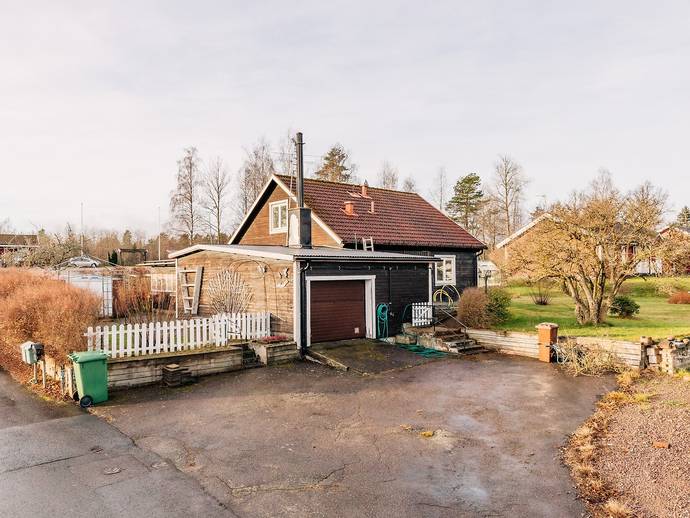 6 rok · 113 m² · Göta kanalvägen 16