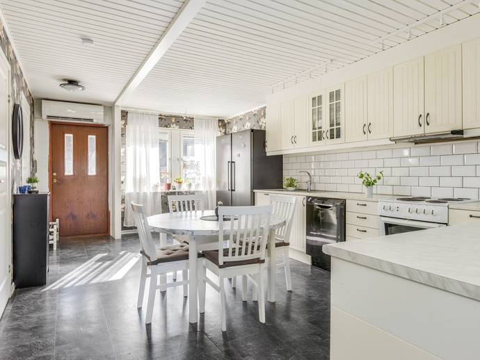 4 rok · 118 m² · Vallvägen 44