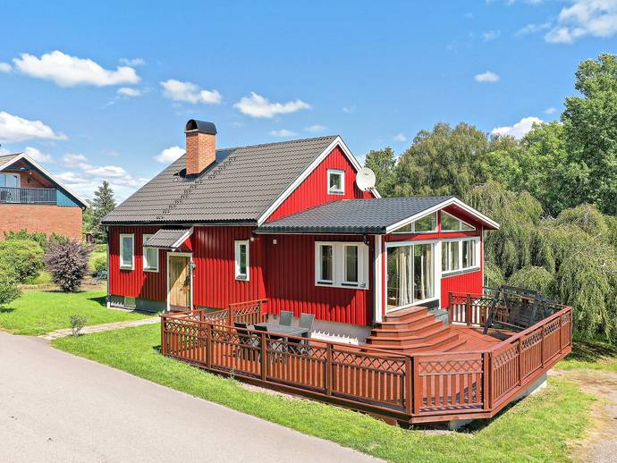 4 rok · 137 m² · Herdins väg 18