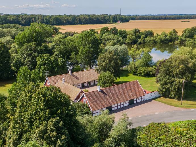 7 rok · 294 m² · Röglevägen 305