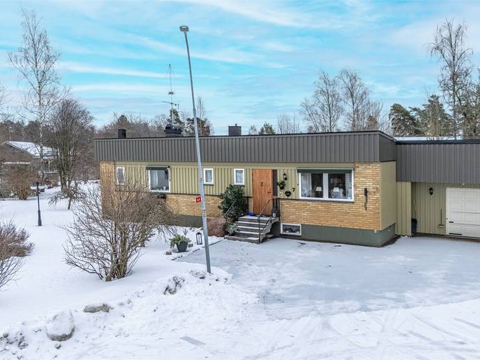 6 rok · 108 m² · Heljerudsvägen 7