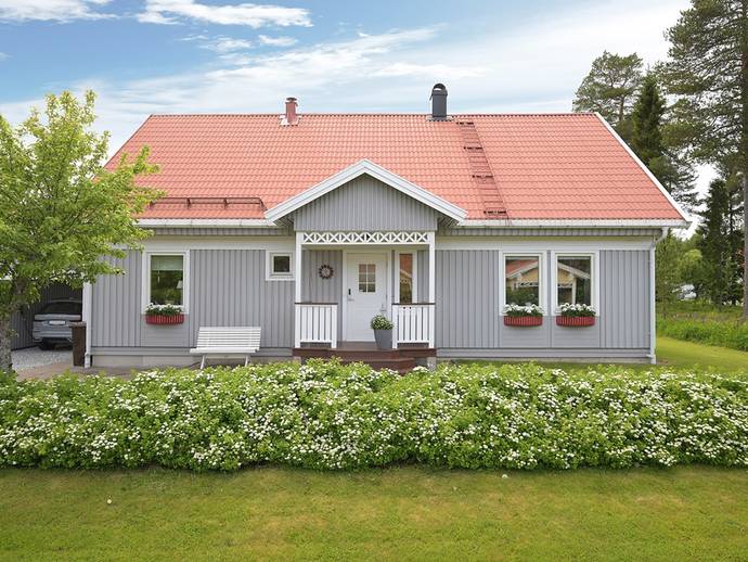5 rok · 178 m² · Folksagans väg 1