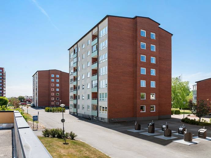 3 rok · 83 m² · Drottninggatan 115