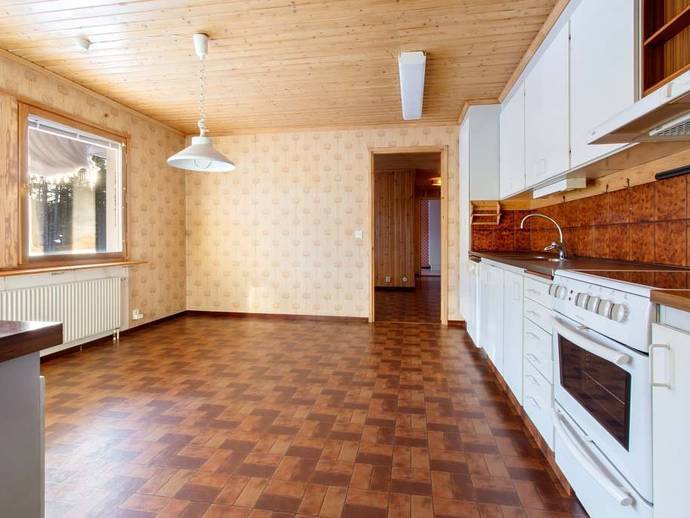4 rok · 98 m² · Lingonstigen 18