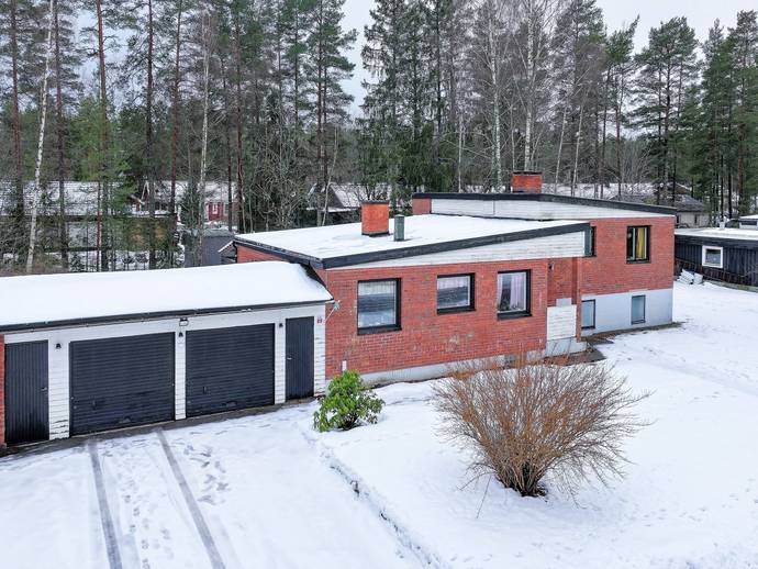 7 rok · 122 m² · Trädgårdsvägen 6