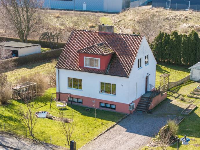 5 rok · 122 m² · Svaneholmsvägen 71