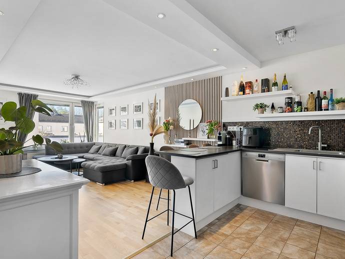 2 rok · 47 m² · HILLERÖDSGRÄND 6, Vån 1/2