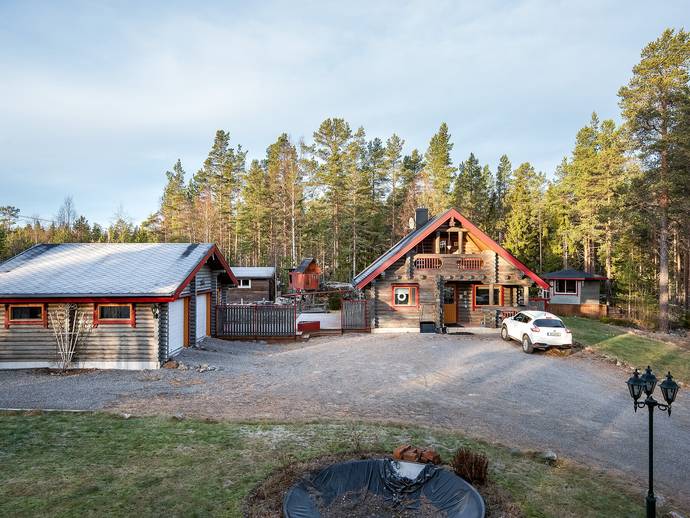 4 rok · 98 m² · Kastviksvägen 1