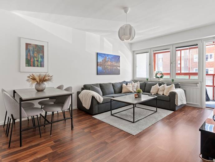 2 rok · 51,5 m² · Östra Farmvägen 38D