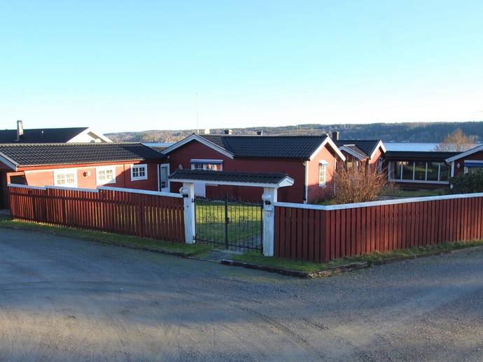 6 rok · 227 m² · Kvarntorp 250
