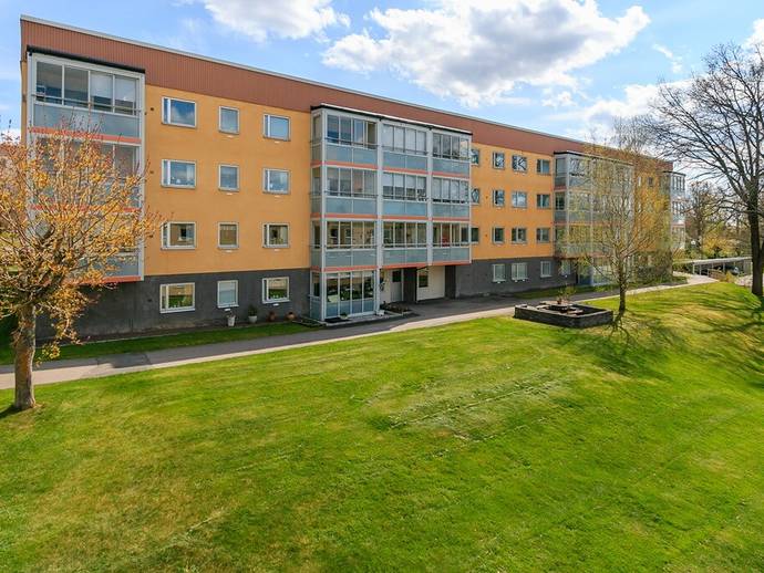 3 rok · 72 m² · Furugatan 7A