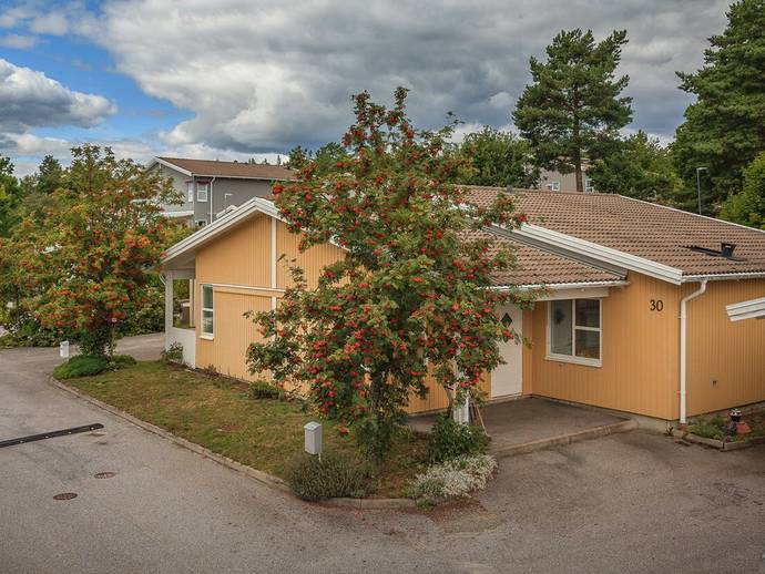 3 rok · 75 m² · Segersborgsgatan 30