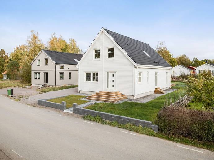 6 rok · 163 m² · Carlslundsvägen 10