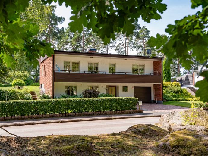 4 rok · 179 m² · Svänggatan 1