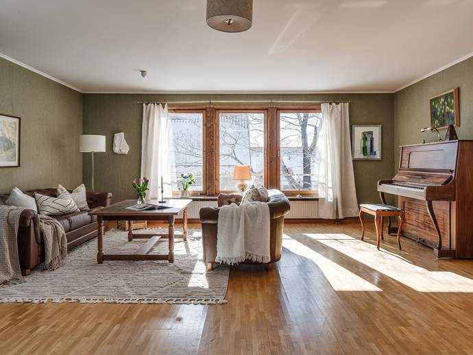 10 rok · 225 m² · Lingonstigen 12