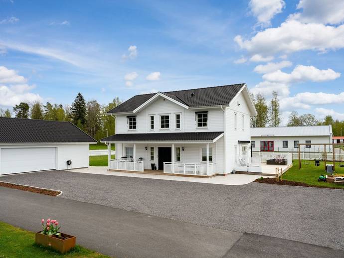 7 rok · 168 m² · Flygelgatan 48