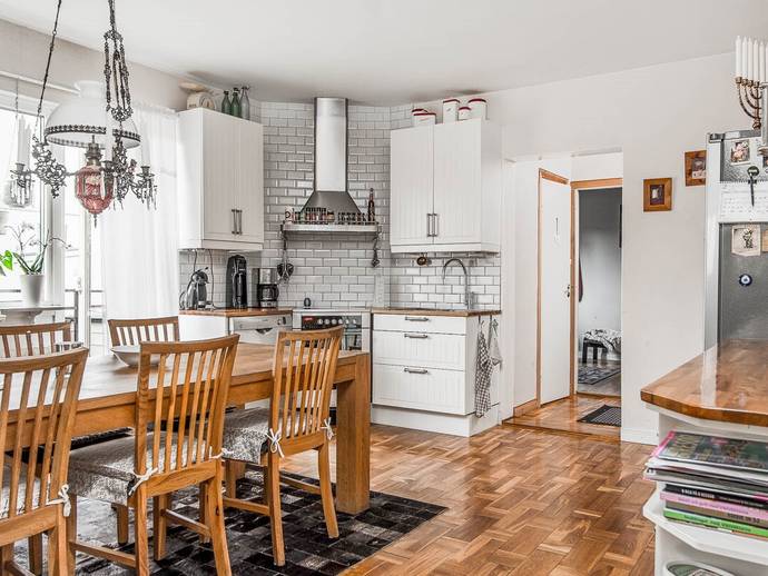 4 rok · 101 m² · Karlavägen 10