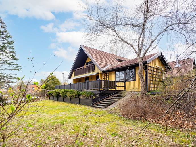 7 rok · 178 m² · Orkidévägen 7
