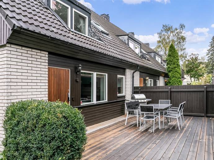 157 m² · Meteorvägen 1D