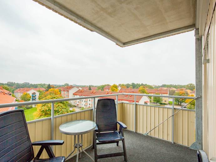 1 rok · 25 m² · Blomstergatan 8