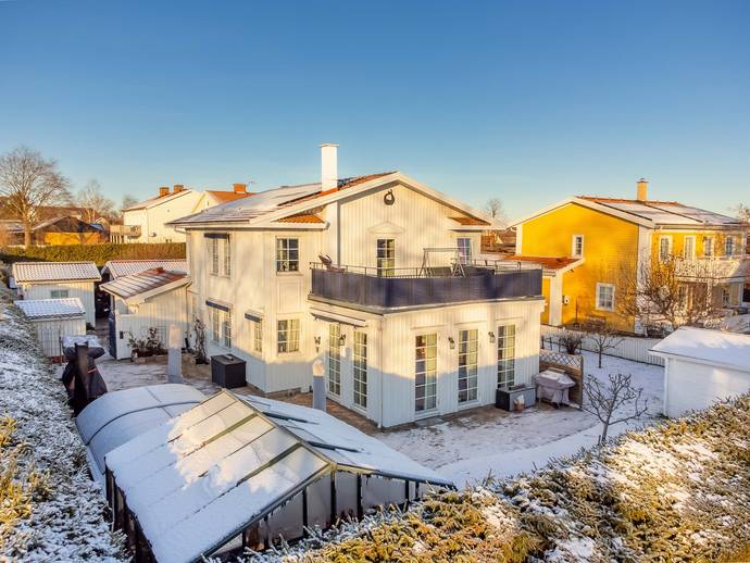 10 rok · 177 m² · Senapsgatan 11B
