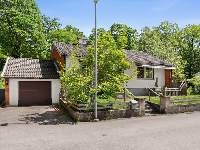4 rok · 90 m² · Solrosvägen 28