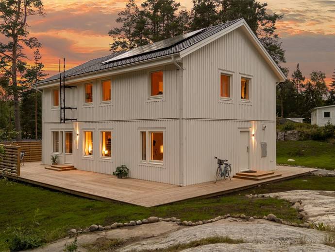 7 rok · 194 m² · Dalgångsvägen 2