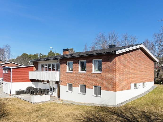 7 rok · 115 m² · Skolgången 1