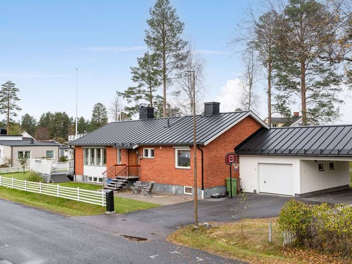 5 rok · 121 m² · Östra Solgatan 49