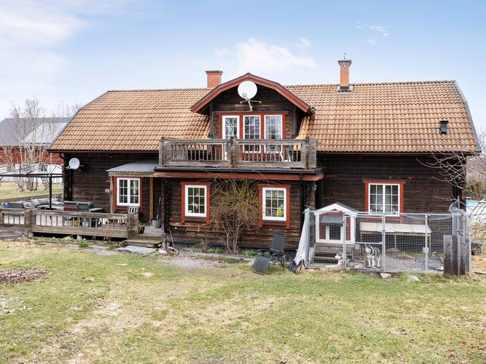 8 rok · 179 m² · Karö 166 och 168