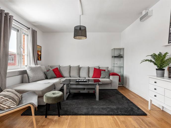 2 rok · 48,8 m² · Bangårdsvägen 57d