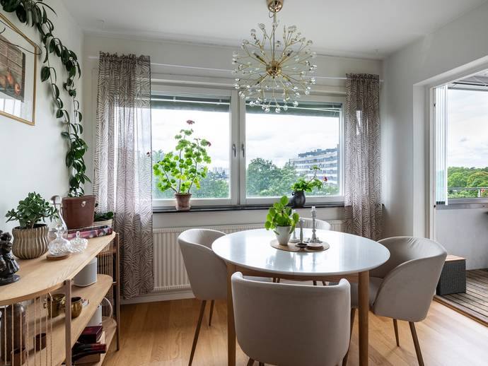 3 rok · 80,5 m² · Flintbacken 8, 6 tr