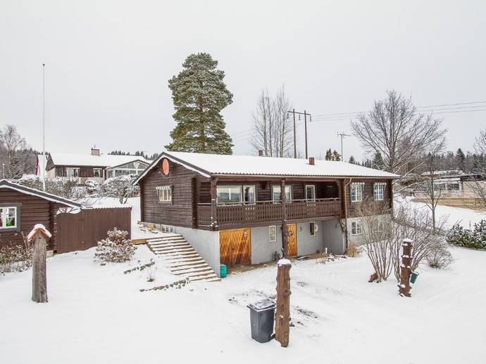 6 rok · 140 m² · Rotorvägen 9