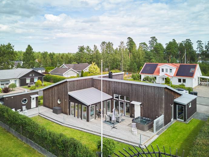 6 rok · 169 m² · Näckrosstigen 8
