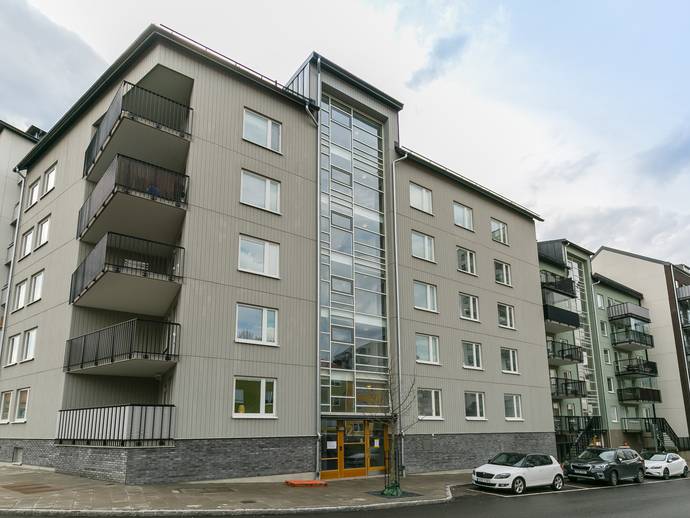 1 rok · 35 m² · Förrådsvägen 22, 2tr