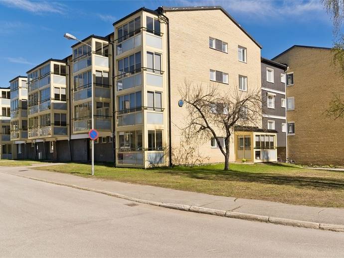 1 rok · 36,5 m² · Läkarvägen 5E