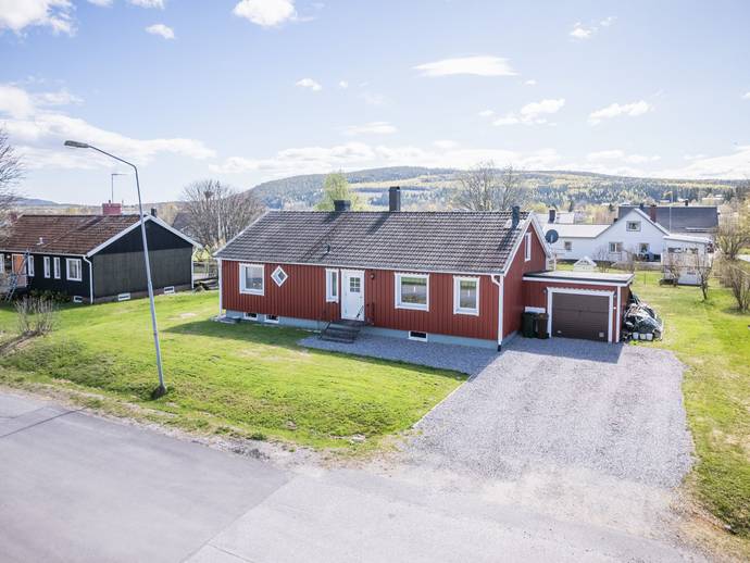 6 rok · 103 m² · Rosenborgsvägen 10