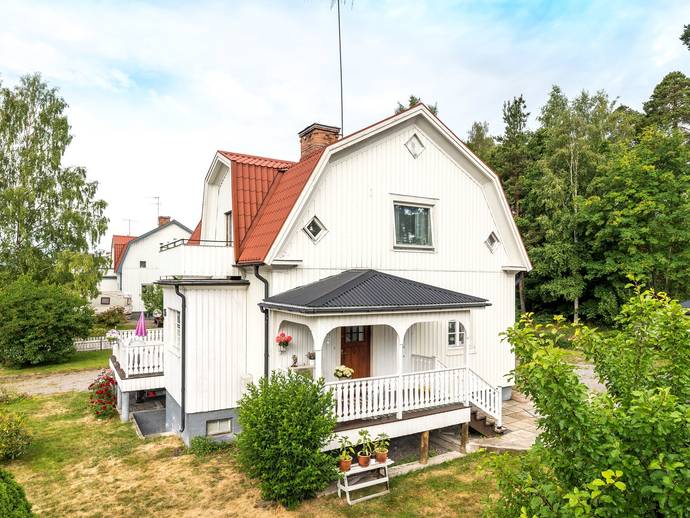 4 rok · 120 m² · Granvägen 25