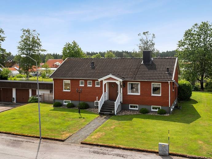 5 rok · 90 m² · Björkstigen 8