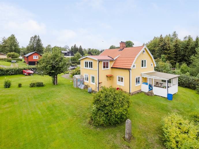 5 rok · 101 m² · Backbovägen 8