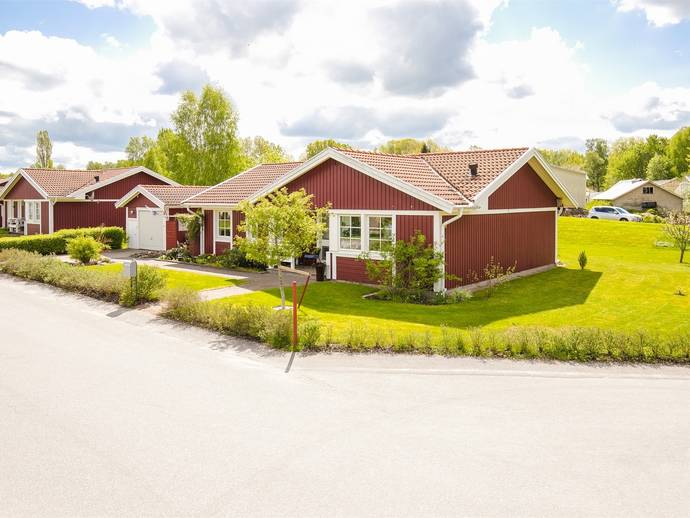 4 rok · 101 m² · Bäckaforsvägen 2