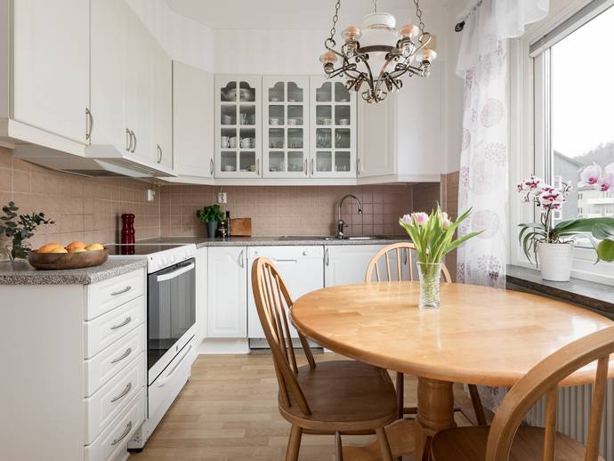 2 rok · 53 m² · Vintergatan 3