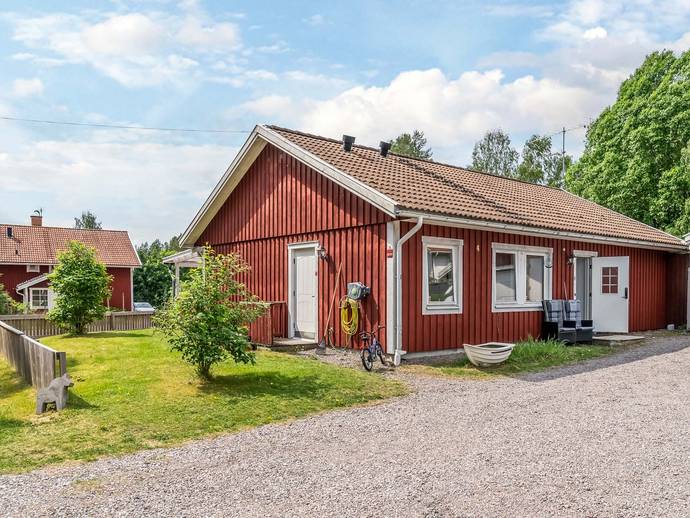 4 rok · 92 m² · Backvägen 4