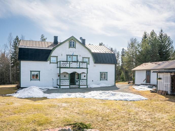 9 rok · 178 m² · Rossö 113