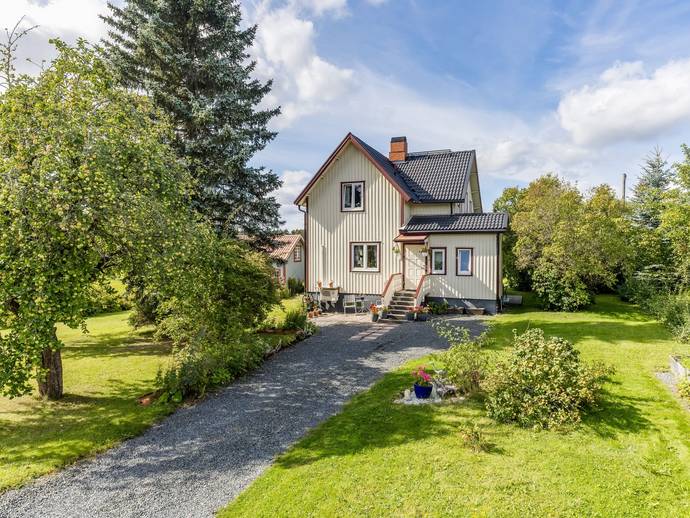 5 rok · 105 m² · Ringvägen 4